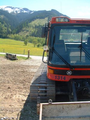 (Skicircus Saalbach Hinterglemm Leogang) Manuel Pilch
Schlüsselwörter: Sommerraupe