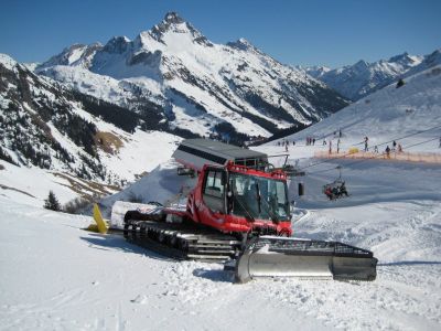 (Warth / Arlberg) Helmut Urbansky
