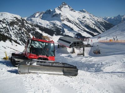 (Warth / Arlberg) Helmut Urbansky
