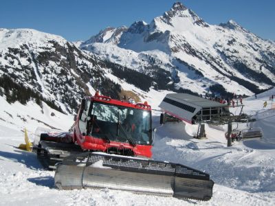 (Warth / Arlberg) Helmut Urbansky
