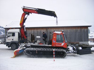 PB 170 beim verladen
Wechsel von PB 170 auf PB 300 Neudell Rothenthurm Schweiz. Marc SchrÃ¶der
