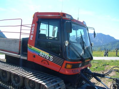 (Skicircus Saalbach Hinterglemm Leogang) Manuel Pilch
Schlüsselwörter: Sommerraupe