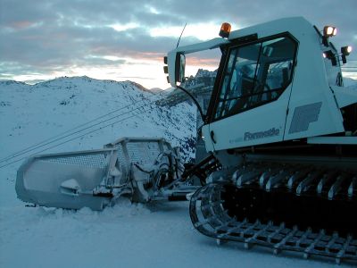 GT 45O demonstration in MERIBEL / Cedric Faure
