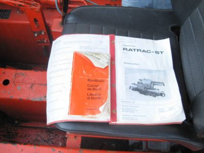 Handbuch
Ratrac ST, steht bei 83324 Ruhpolding
